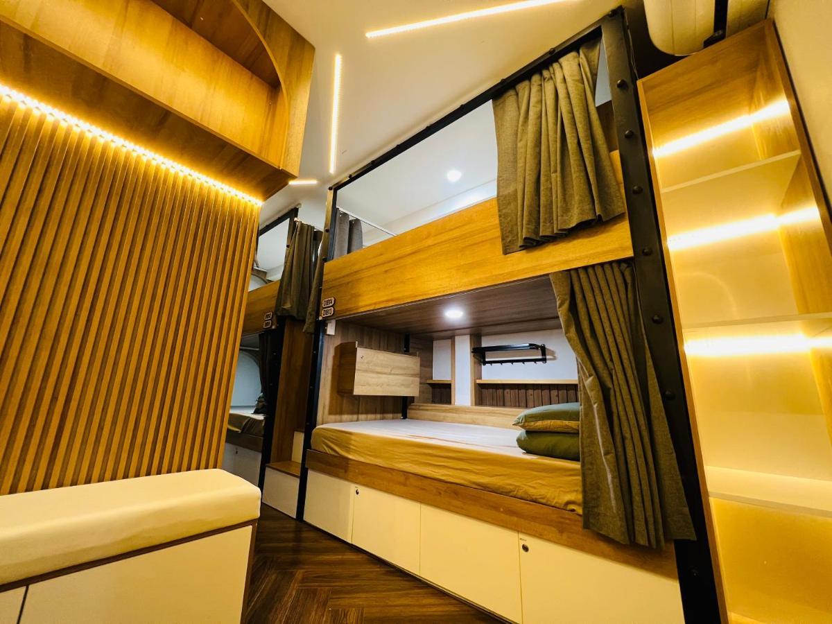 הו צ'י מין סיטי Grandma Lu Saigon Hostel - Airport Dist 3 מראה חיצוני תמונה